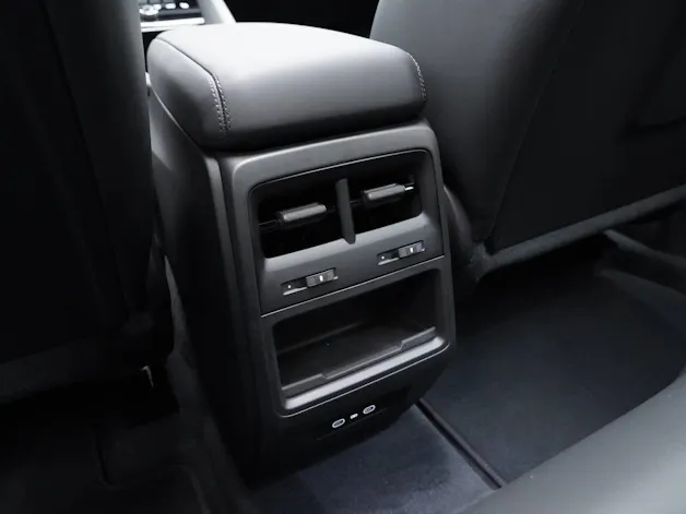 Porsche Macan 4