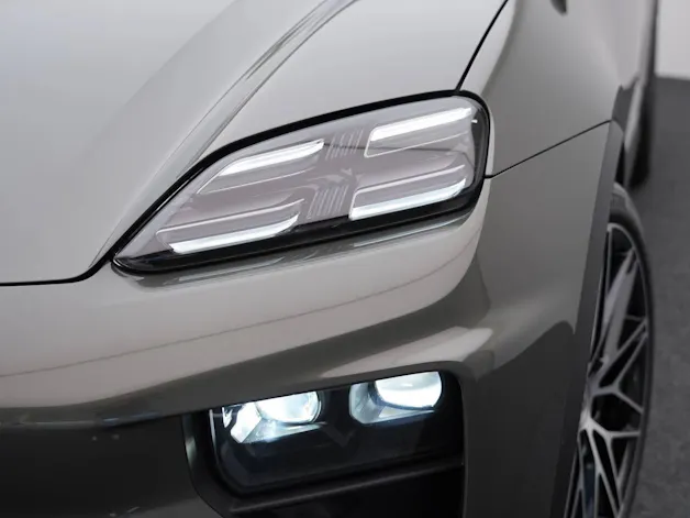 Porsche Macan 4