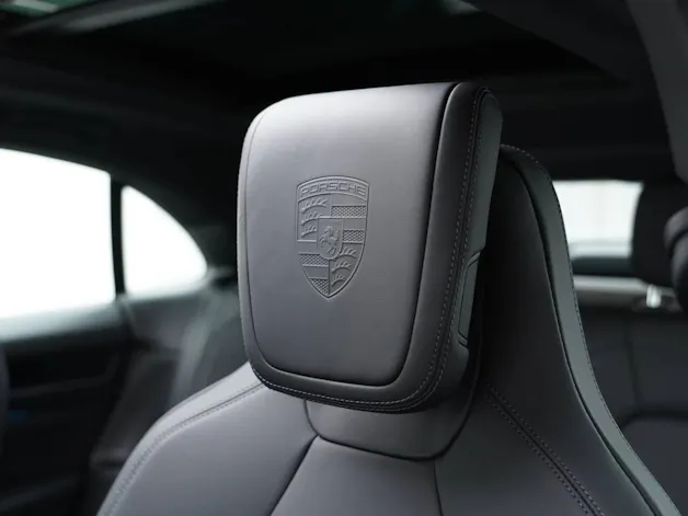 Porsche Macan 4