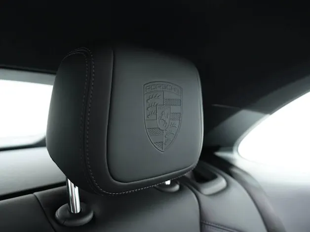 Porsche Macan 4