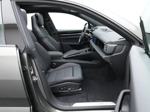 Porsche Macan 4