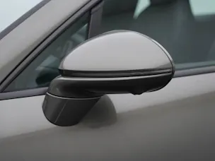 PORSCHE Macan 4