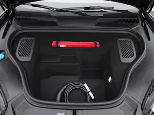 PORSCHE Macan 4