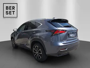 Lexus NX 300h Comfort