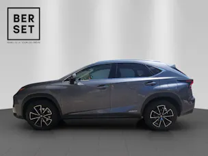 Lexus NX 300h Comfort