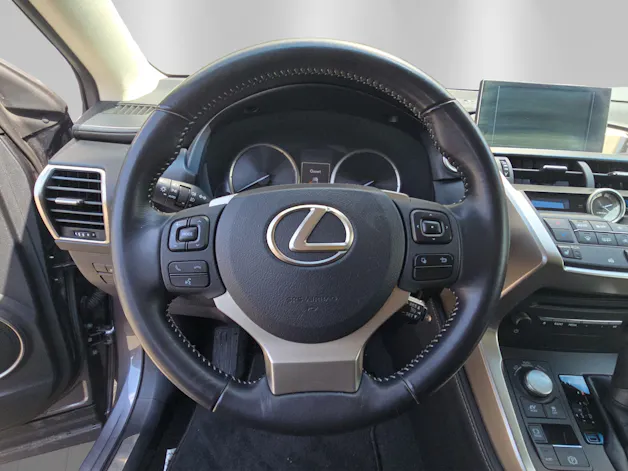 Lexus NX 300h Comfort