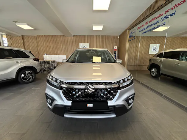 Suzuki S-Cross 1.4 T Piz Sulai Hybrid 4x4 4 ROUES HIVER OFFERT
