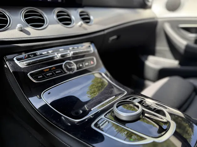 Mercedes-Benz E-Klasse S213 Kombi E 220 d Av