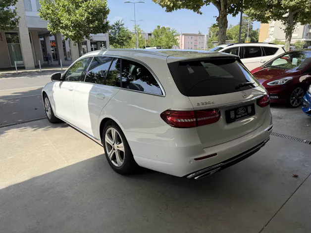 Mercedes-Benz E-Klasse S213 Kombi E 220 d Av