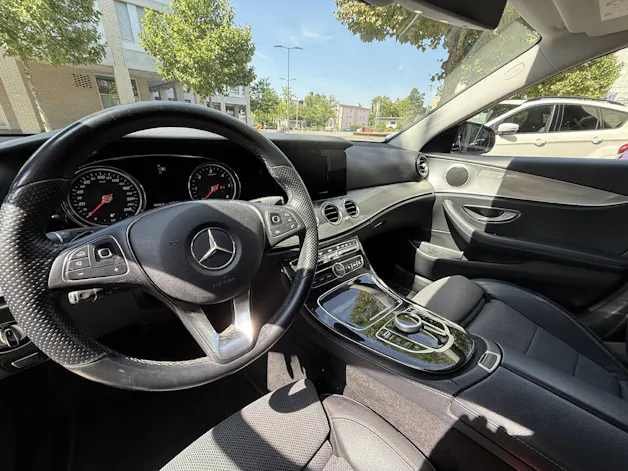 Mercedes-Benz E-Klasse S213 Kombi E 220 d Av