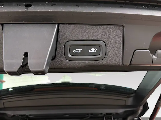 VOLVO XC60 2.0 T8 TE Polestar eAWD