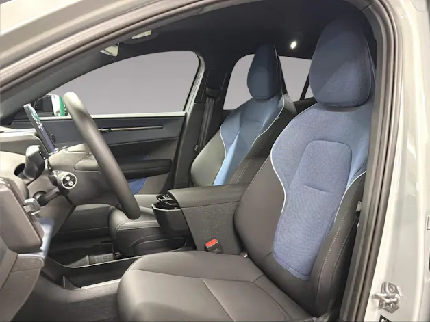 VOLVO EX30 E60 Plus Swiss Black Edition