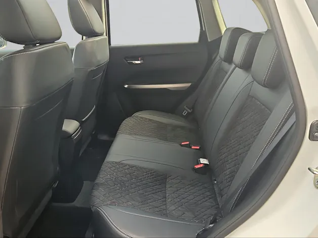 Suzuki Vitara 1.4 T Piz Sulai Top Hybrid 4x4