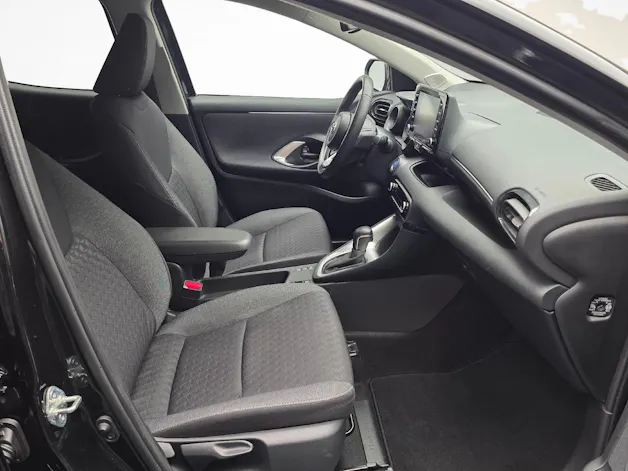 Toyota Yaris 1.5 VVT-i HSD Trend