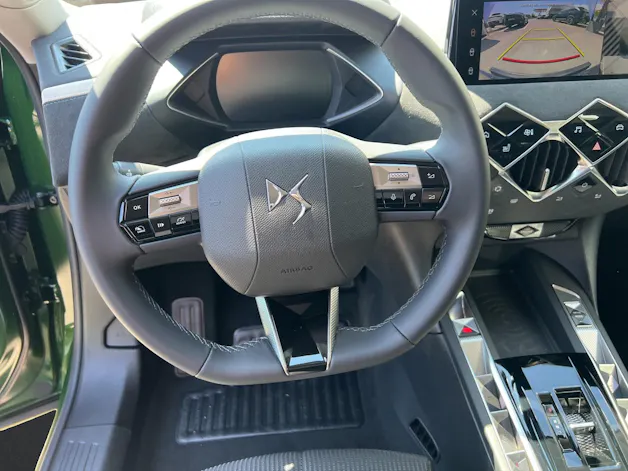 DS Automobiles 3 Crossback 1.2 Hybrid Maison Sarah Lavoine