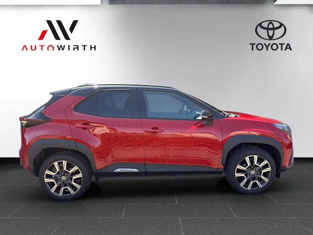 Toyota Yaris Cross 1.5 VVT-i HSD Premium AWD-i