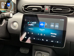 https://vehicle.imgix.net/4419985/d013536a-e55f-46cc-9a6e-b6f3c1da7923.jpg