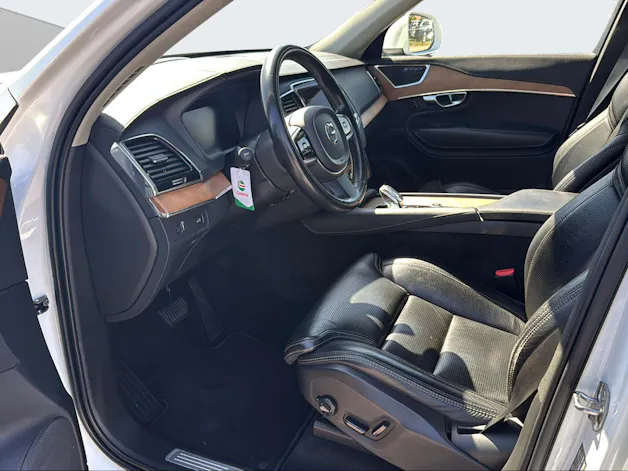 VOLVO XC90 2.0 B5 MH Inscription 5P. AWD