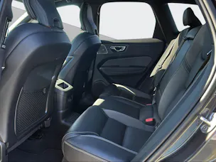 VOLVO XC60 2.0 T8 TE Ultimate Dark eAWD