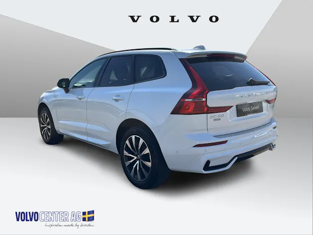 VOLVO XC60 2.0 B5 MH Plus Dark AWD