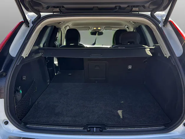 VOLVO XC60 2.0 B5 MH Plus Dark AWD