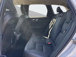 VOLVO XC60 2.0 B5 MH Plus Dark AWD