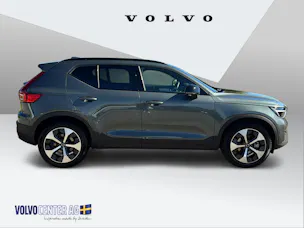 VOLVO XC40 2.0 B3 MH Plus Dark