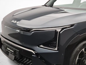 https://vehicle.imgix.net/4420042/6079a9cc-f26e-4971-a72c-b0be2c1ab847.jpg