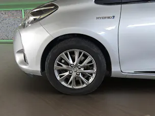 Toyota Yaris 1.5 VVT-i HSD Trend