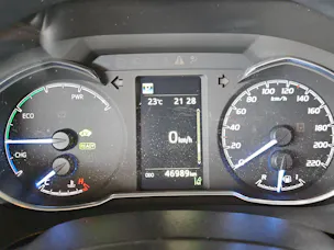 Toyota Yaris 1.5 VVT-i HSD Trend