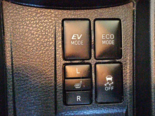 Toyota Yaris 1.5 VVT-i HSD Trend