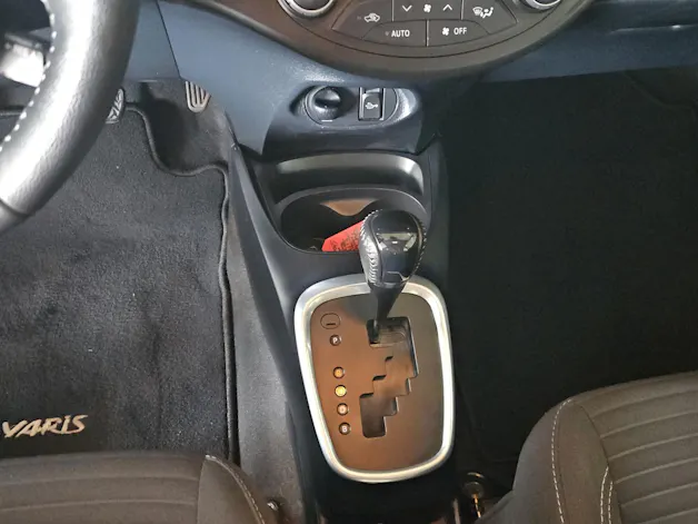 Toyota Yaris 1.5 VVT-i HSD Trend