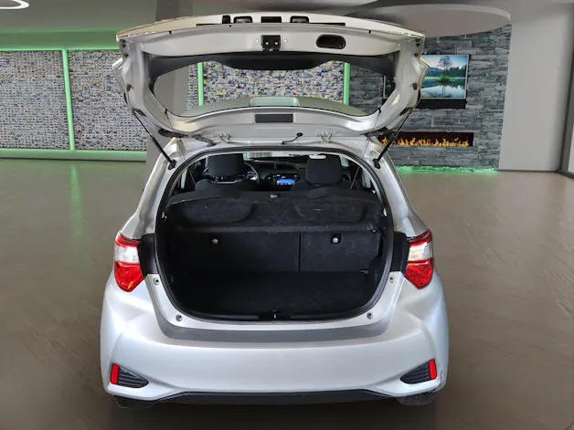 Toyota Yaris 1.5 VVT-i HSD Trend