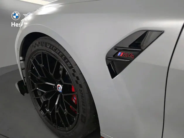 BMW M4 CSL Coupé
