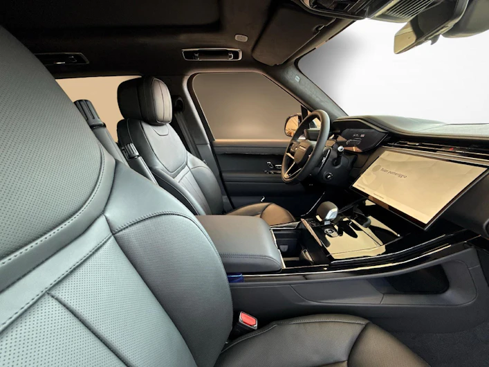 Fahrzeugbild LAND ROVER RANGE ROVER SPORT