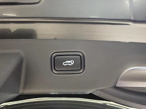 https://vehicle.imgix.net/4420111/8740de5b-c0a1-43c7-8475-6d64a240c80a.jpg