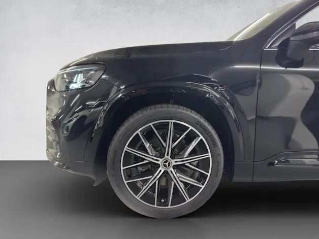 MERCEDES-BENZ GLB 220 AMG Line 4Matic