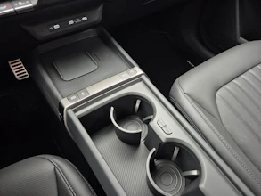 https://vehicle.imgix.net/4420133/199d6ac9-2b6c-4b9e-8437-3b874fea649a.jpg
