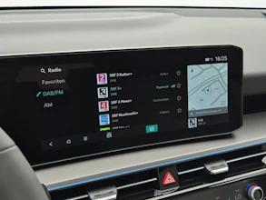https://vehicle.imgix.net/4420150/2d37a8ee-0d7a-4d57-bd92-86ca700c34f6.jpg