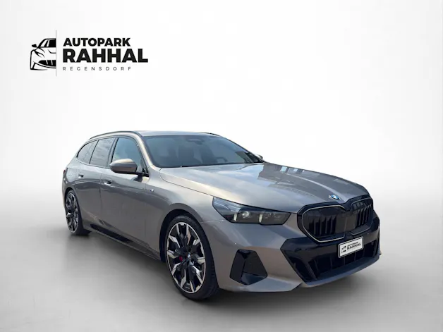 BMW 540d xDrive Touring M Sport Pro * ICONIC GLOW * BELÜFTETE SITZE * AHK * BMW INDIVIDUAL FELGEN *