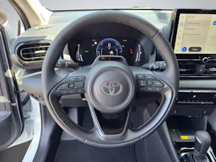 Toyota Yaris 1.5 VVT-i HSD Trend