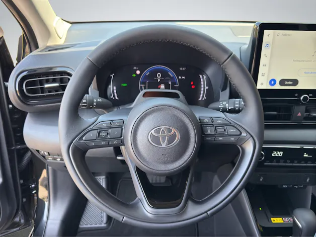 Toyota Yaris 1.5 VVT-i HSD Trend