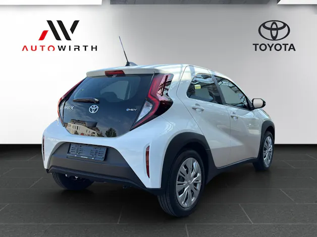 Toyota Aygo X 1.5 VVT-i HSD Comfort