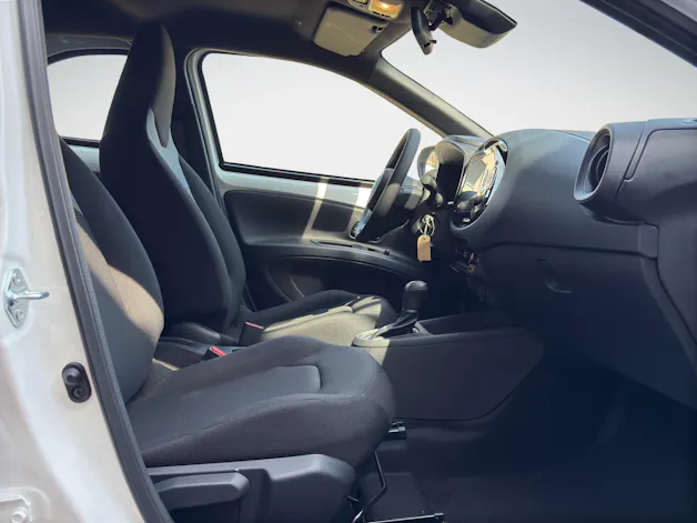 Toyota Aygo X 1.5 VVT-i HSD Comfort