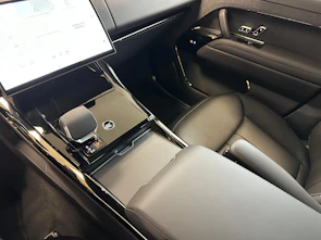 Fahrzeugbild LAND ROVER Range Rover Sport 3.0 I6 P550e Autobiography