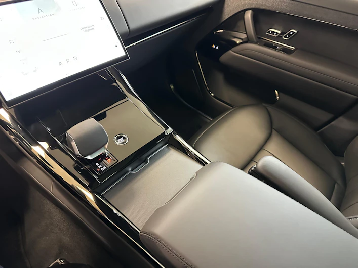 Fahrzeugbild LAND ROVER RANGE ROVER SPORT