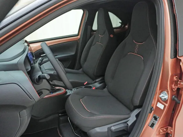 Toyota Aygo X 1.5 VVT-i HSD Trend