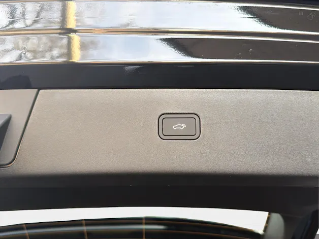 VOLVO EX30 E60 Plus Swiss Black Edition
