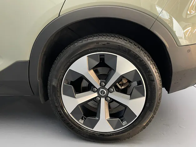 VOLVO XC40 2.0 B3 MH Plus Dark