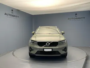 VOLVO XC40 2.0 B3 MH Core